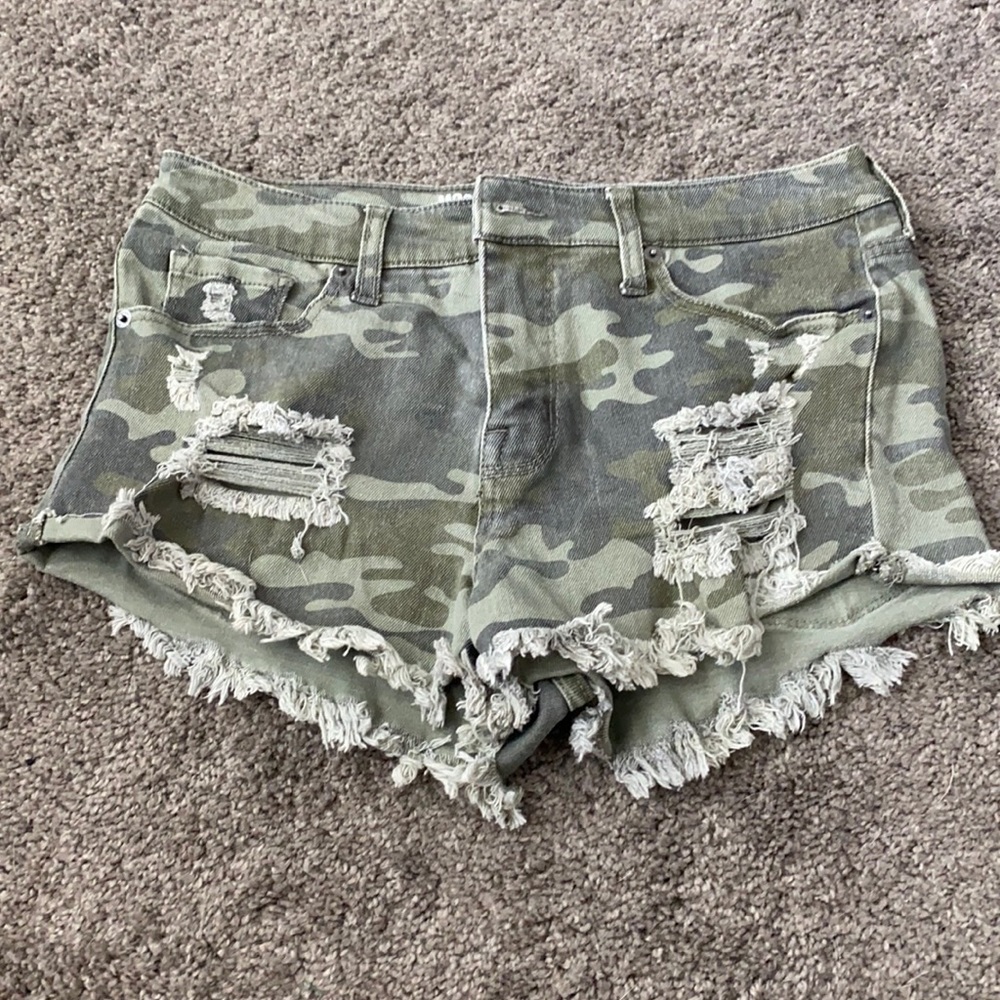 Camouflage cut off jean shorts